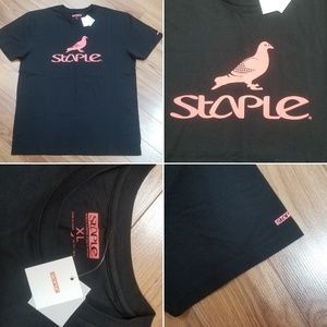 💥2/$50💥Staples "Pigeon" T-shirt